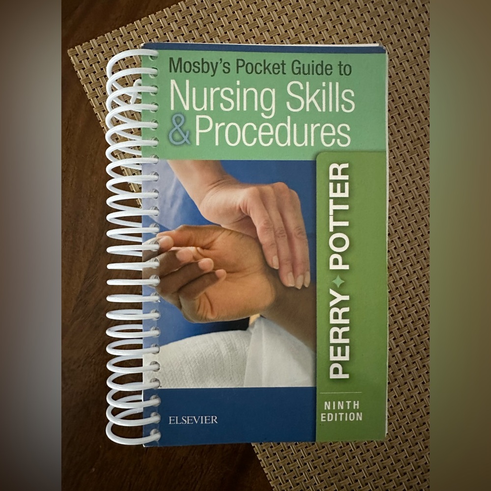 Mosby's Pocket Guide to Nursing Skills & Procedures